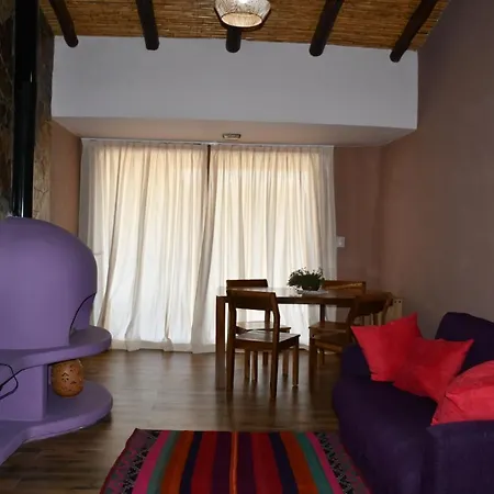 Tikay Humahuaca Refugio De Tierras Apartment Exterior photo